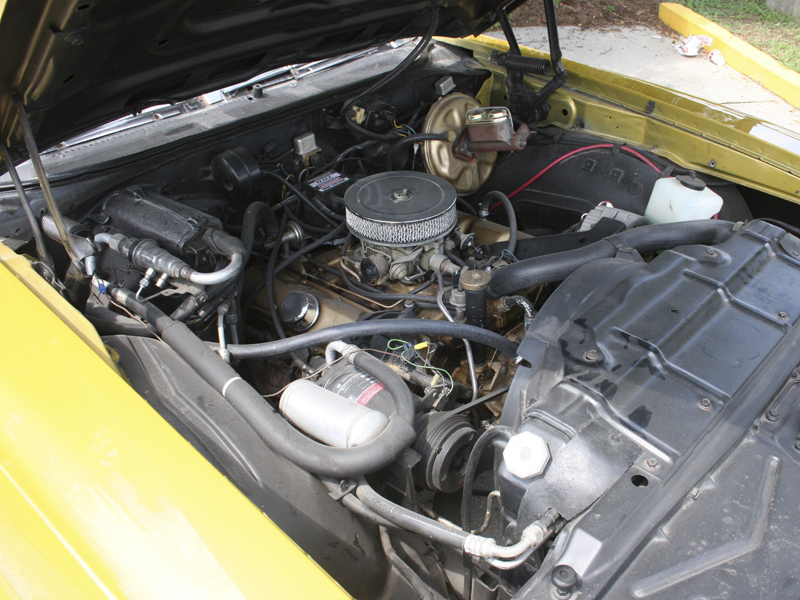 2nd Image of a 1972 OLDSMOBILE CUTLASS