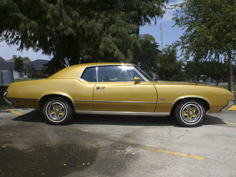 3rd Image of a 1972 OLDSMOBILE CUTLASS