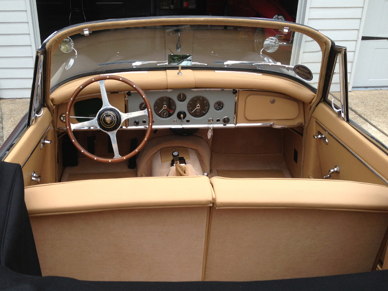 2nd Image of a 1958 JAGUAR XK 150