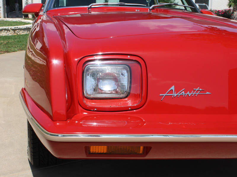 1st Image of a 1987 AVANTI MODEL 2