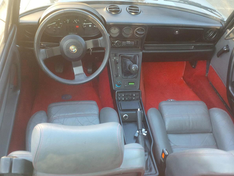 4th Image of a 1987 ALFA ROMEO SPIDER QUADRIFOGLIO