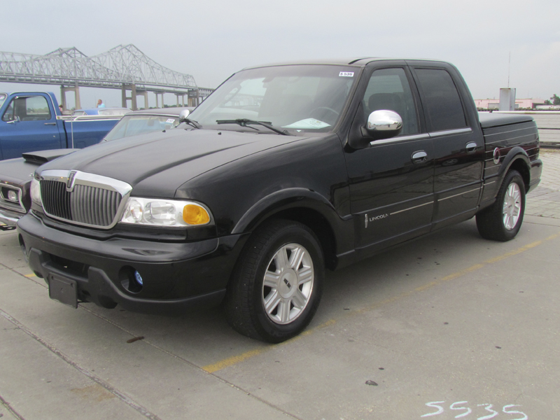 0th Image of a 2002 LINCOLN BLACKWOOD