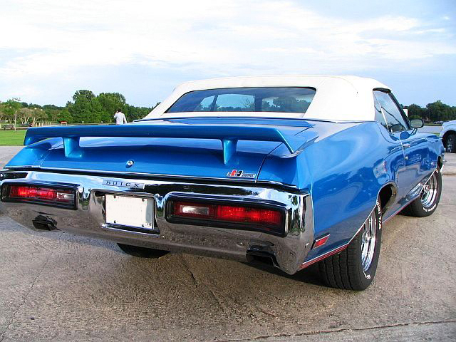 2nd Image of a 1972 BUICK SKYLARK