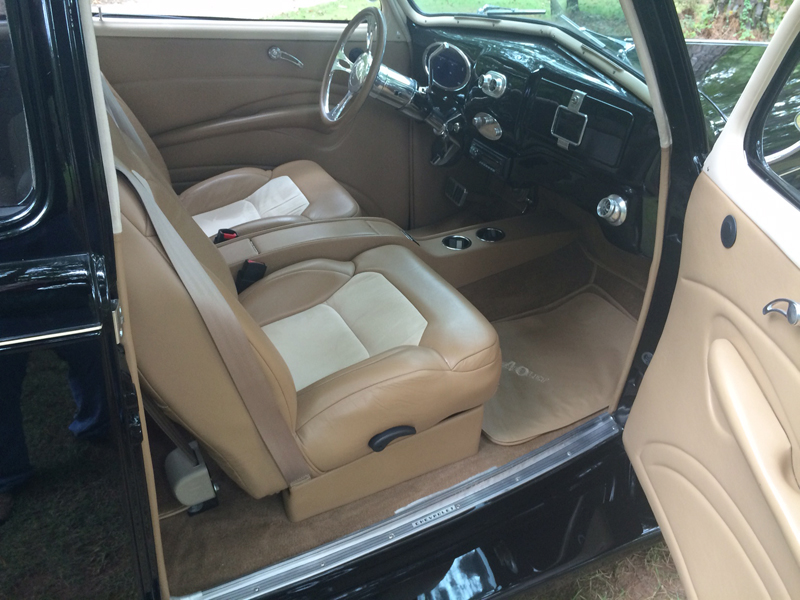 2nd Image of a 1949 CHEVROLET 5 WINDOW