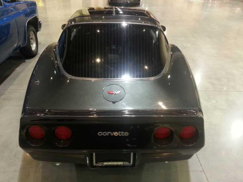 4th Image of a 1982 CHEVROLET CORVETTE