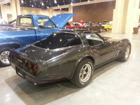 Image 4 of 7 of a 1982 CHEVROLET CORVETTE