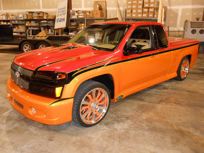 3rd Image of a 2004 CHEVROLET COLORADO SHOW TRUCK