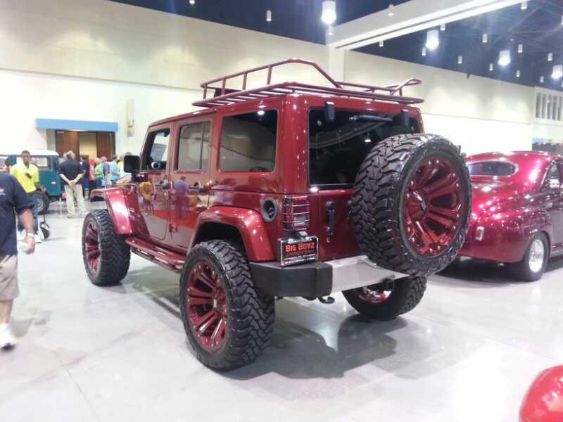 2nd Image of a 2011 JEEP WRANGLER