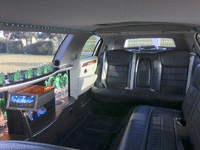 Image 4 of 6 of a 1999 LINCOLN TOWN CAR