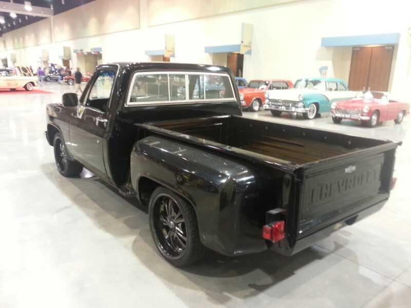 2nd Image of a 1982 CHEVROLET C10