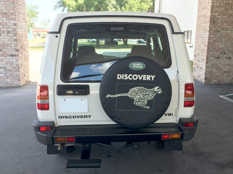 3rd Image of a 1998 LAND ROVER DISCOVERY 50TH ANNIVERSARY EDITION