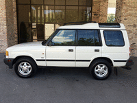 Image 2 of 10 of a 1998 LAND ROVER DISCOVERY 50TH ANNIVERSARY EDITION