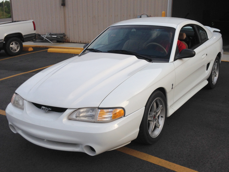 3rd Image of a 1995 FORD MUSTANG COBRA R