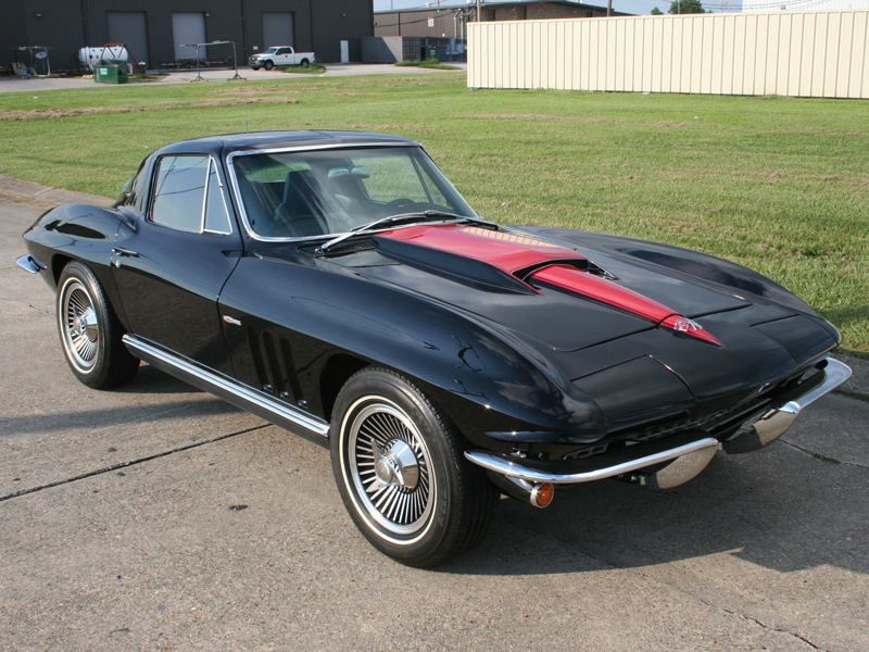 3rd Image of a 1966 CHEVROLET CORVETTE