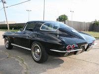 Image 6 of 11 of a 1966 CHEVROLET CORVETTE