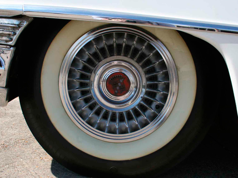 3rd Image of a 1955 CADILLAC ELDORADO