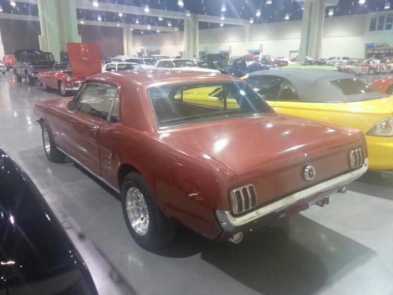 2nd Image of a 1966 FORD MUSTANG