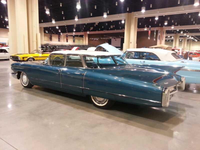 3rd Image of a 1960 CADILLAC SEDAN DEVILLE