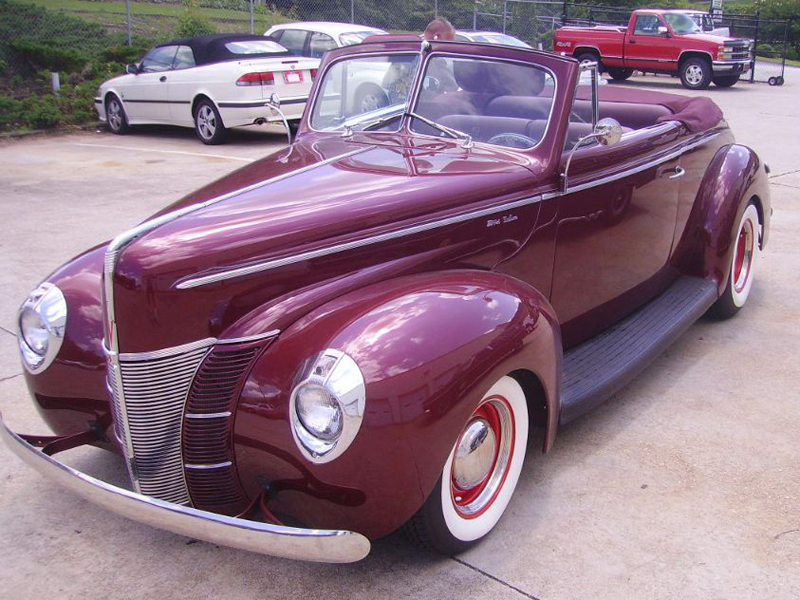 2nd Image of a 1940 FORD DELUXE