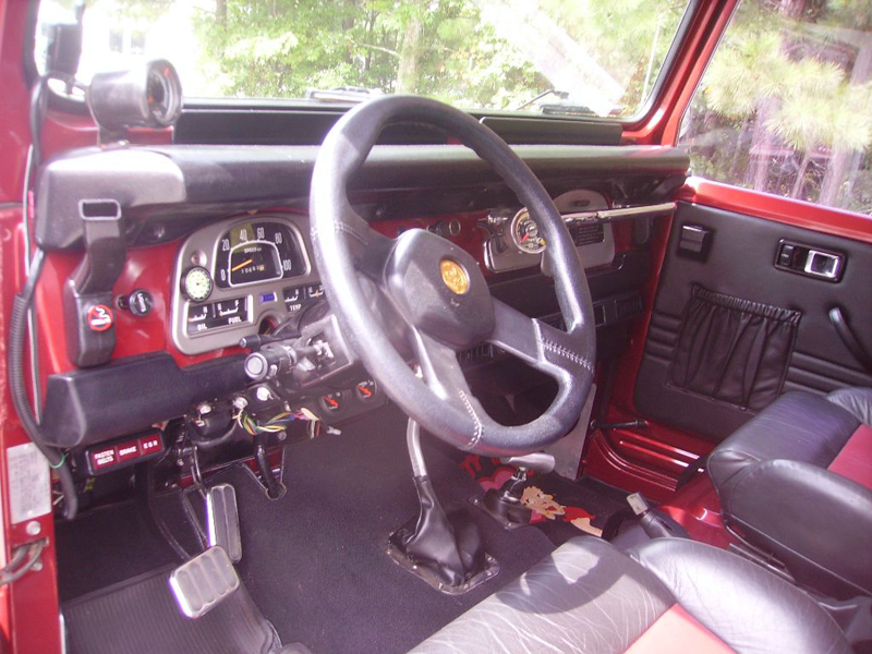 3rd Image of a 1976 TOYOTA FJ