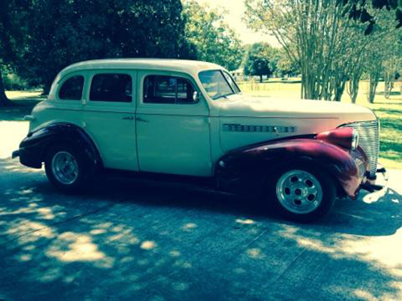 3rd Image of a 1939 CHEVROLET DELUXE