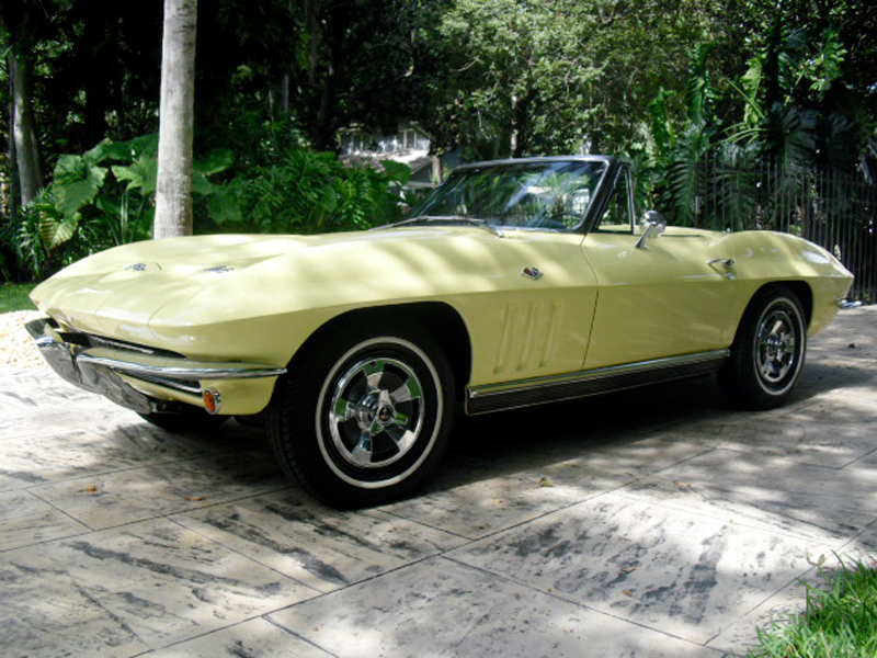 2nd Image of a 1966 CHEVROLET CORVETTE