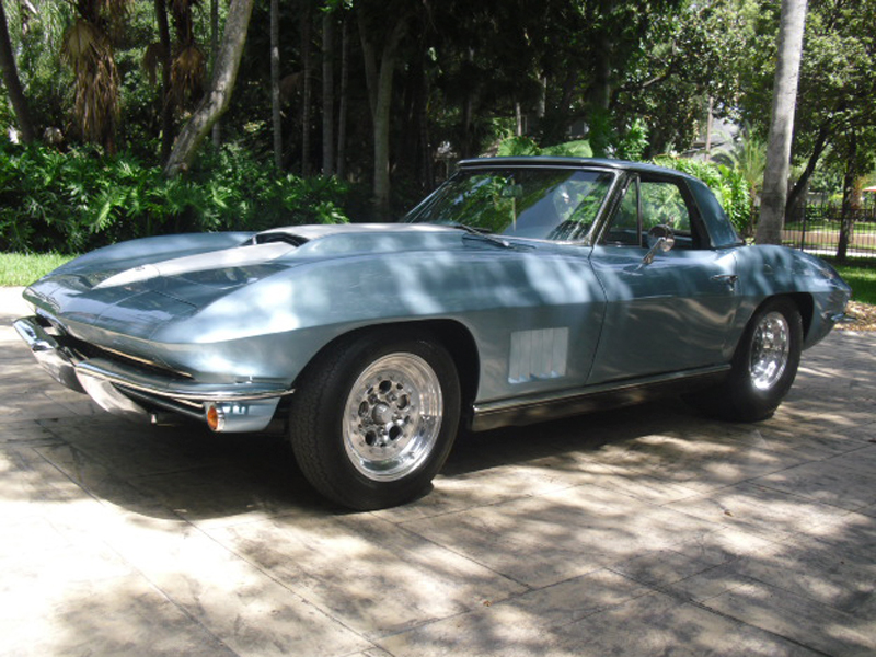 1st Image of a 1967 CHEVROLET CORVETTE