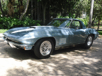 Image 2 of 12 of a 1967 CHEVROLET CORVETTE