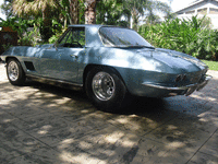 Image 3 of 12 of a 1967 CHEVROLET CORVETTE