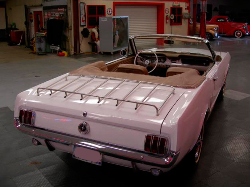 3rd Image of a 1965 FORD MUSTANG