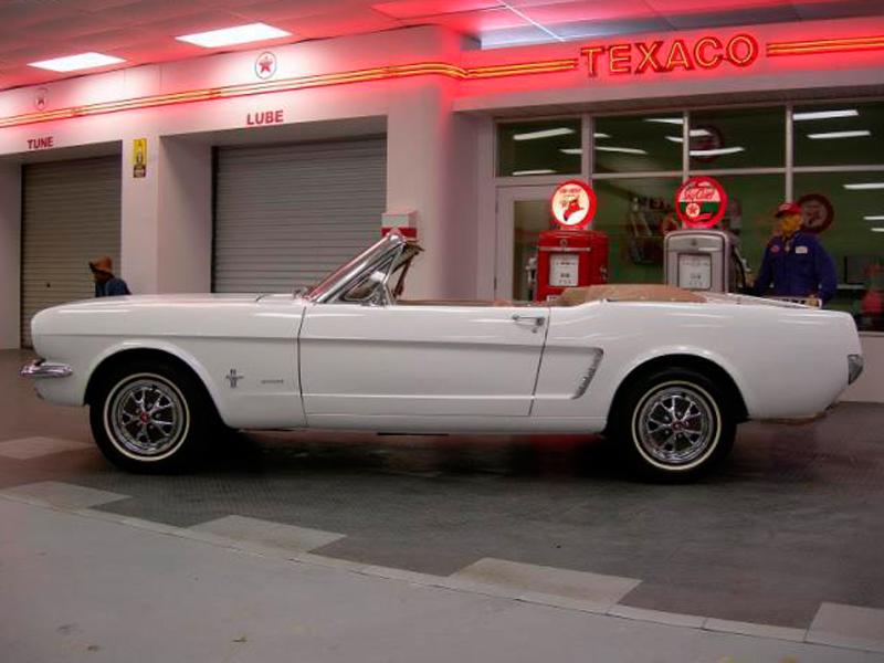 5th Image of a 1965 FORD MUSTANG