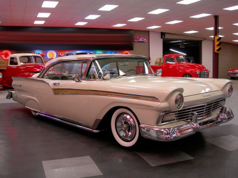 2nd Image of a 1957 FORD FAIRLANE