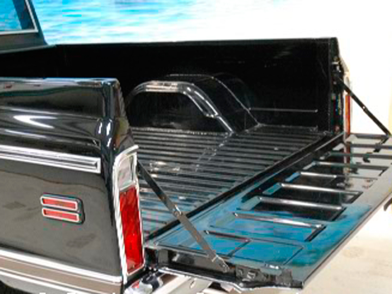 2nd Image of a 1970 CHEVROLET C-10