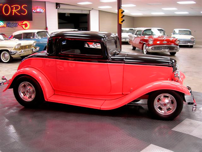 2nd Image of a 1932 FORD COUPE