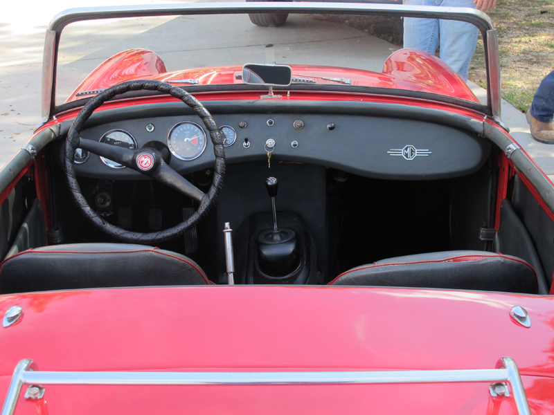 3rd Image of a 1962 MG MID