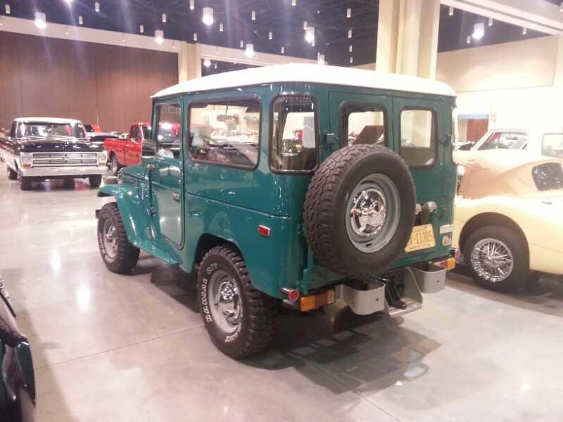 3rd Image of a 1975 TOYOTA FJ40