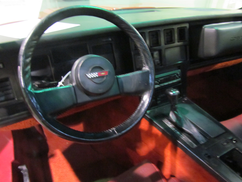 4th Image of a 1984 CHEVROLET CORVETTE