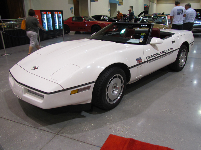 2nd Image of a 1986 CHEVROLET CORVETTE PACE CAR