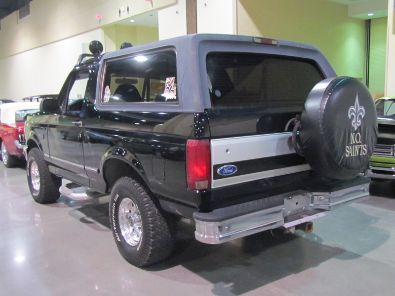 2nd Image of a 1996 FORD BRONCO