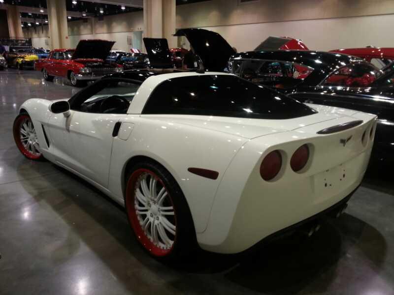 2nd Image of a 2005 CHEVROLET CORVETTE