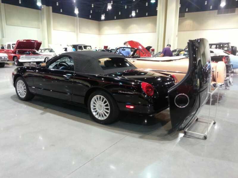 2nd Image of a 2005 FORD THUNDERBIRD