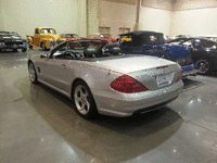 Image 3 of 4 of a 2004 MERCEDES-BENZ SL-CLASS SL500