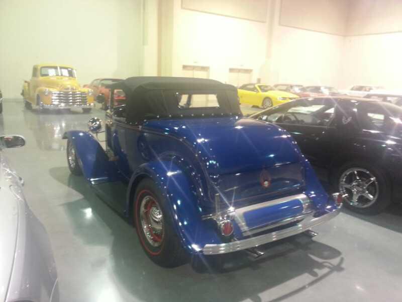 2nd Image of a 1932 FORD ROADSTER