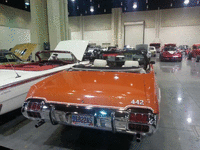 Image 5 of 8 of a 1972 OLDSMOBILE CUTLASS