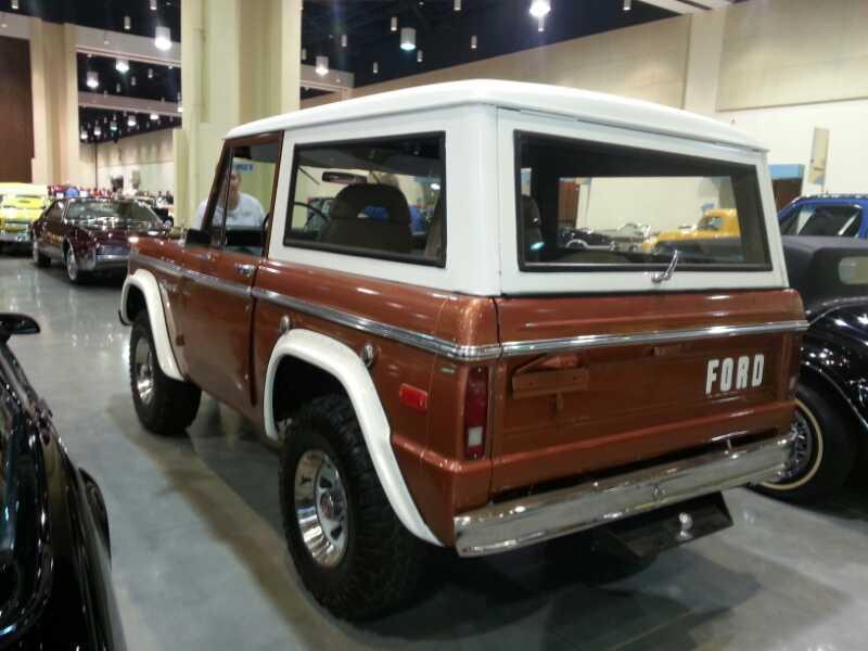 2nd Image of a 1975 FORD BRONCO