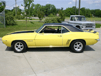 Image 4 of 11 of a 1969 CHEVROLET CAMARO RS