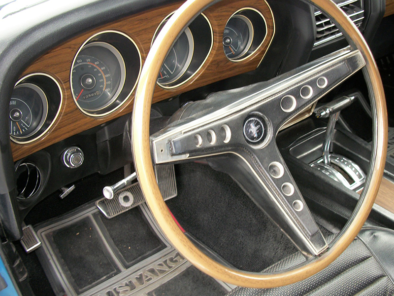 3rd Image of a 1969 FORD MUSTANG