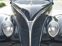 Image 4 of 13 of a 1938 FORD DELUXE