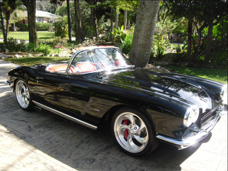 3rd Image of a 1962 CHEVROLET CORVETTE