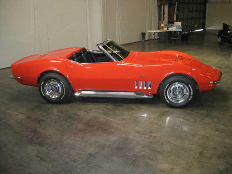 2nd Image of a 1969 CHEVROLET CORVETTE